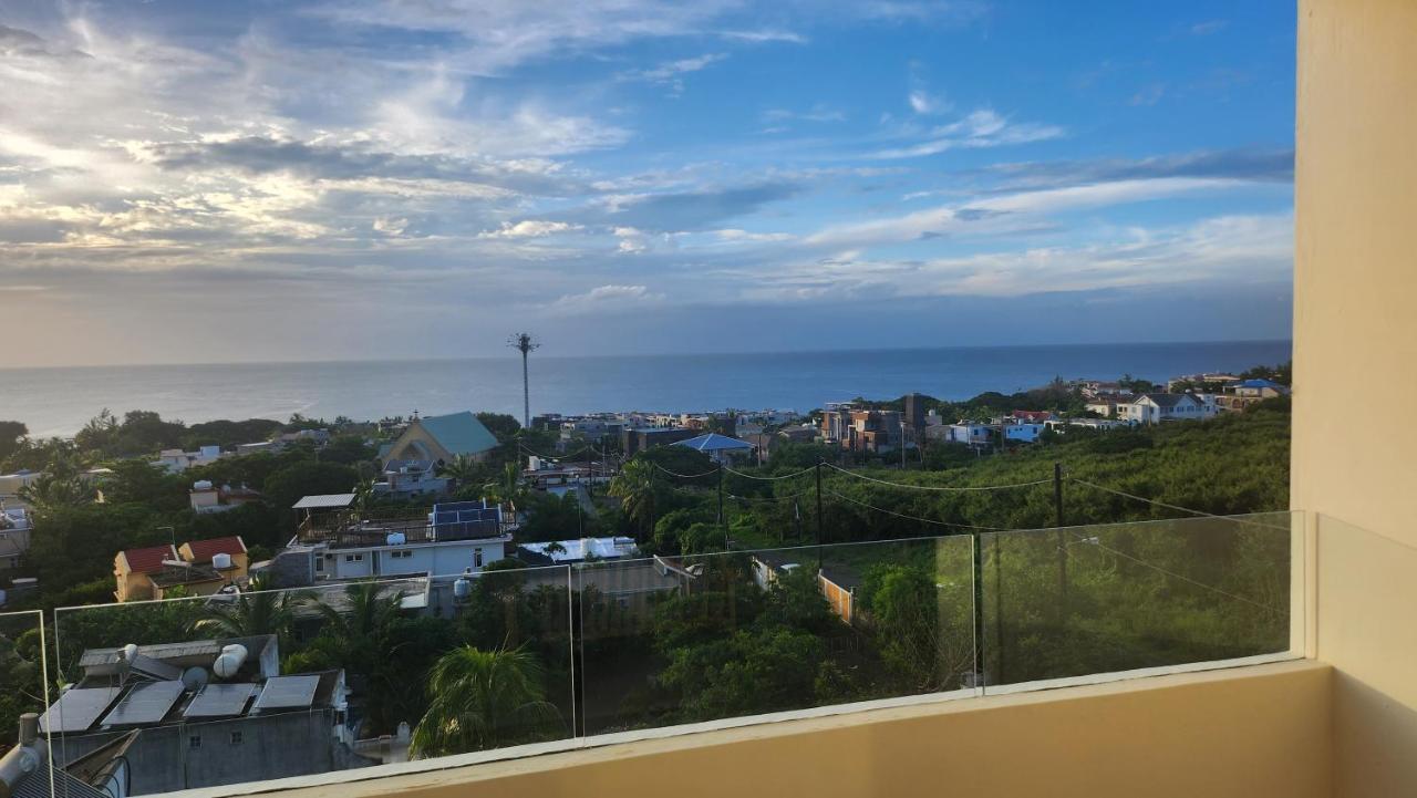 Seaview Luxury Appartment Flic en Flac ภายนอก รูปภาพ